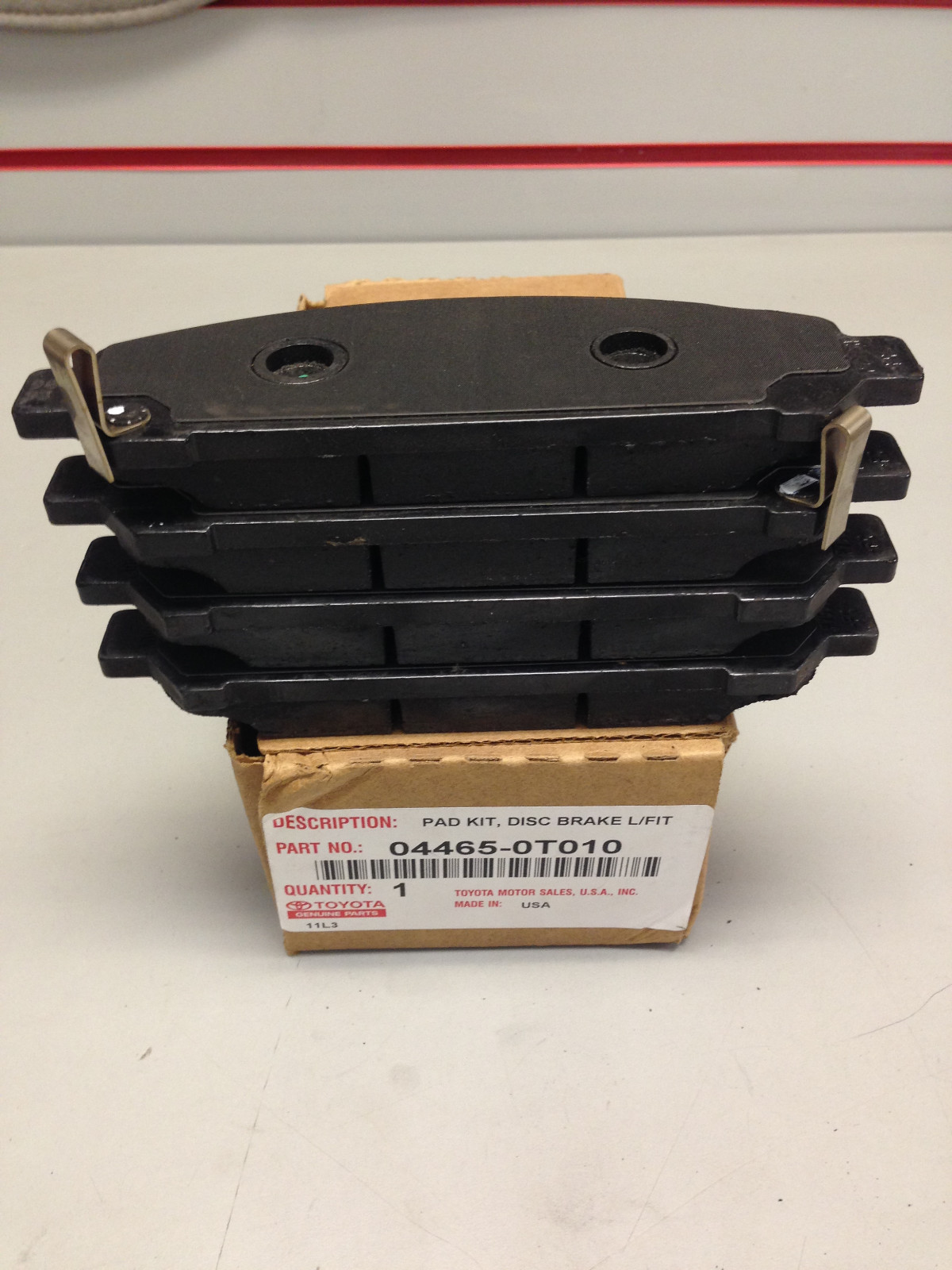 GENUINE TOYOTA VENZA FRONT BRAKE PADS – 04465-0T010 - Image 2